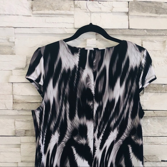 TIANA B. Animal print Dress. - Picture 4 of 5